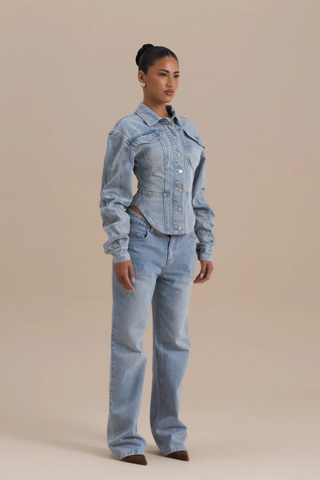 WANDER STRAIGHT LEG JEANS WITH ADJUSTABLE WAIST | MID WASH DENIM - Image 15