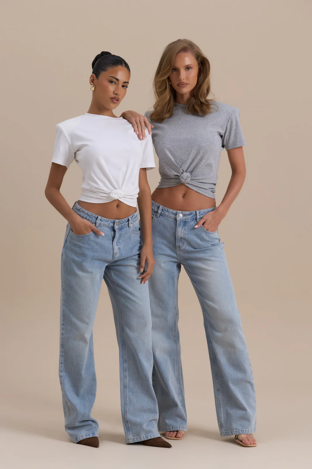 WANDER STRAIGHT LEG JEANS WITH ADJUSTABLE WAIST | MID WASH DENIM - Image 3