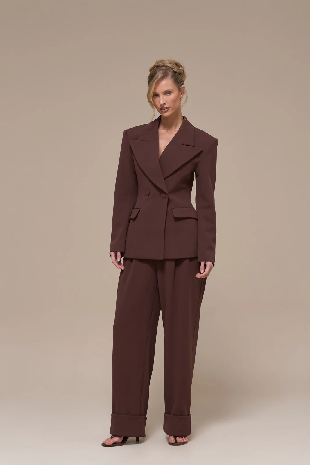 CHARLOTTE HIGH WAIST PLEATED SUITING TROUSERS WITH ADJUSTABLE WAIST | CHOCOLATE - Image 11
