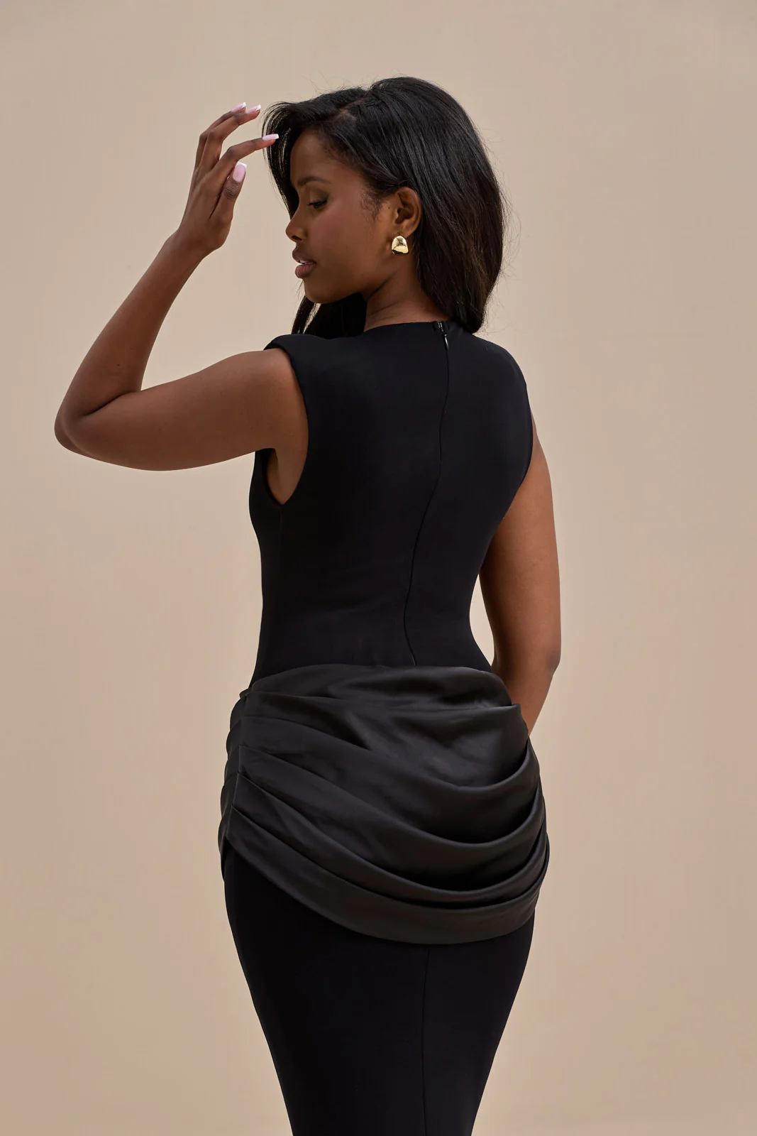 EMAN SLEEVELESS MAXI DRESS WITH SATIN DRAPED WAIST DETAIL | BLACK - Image 15