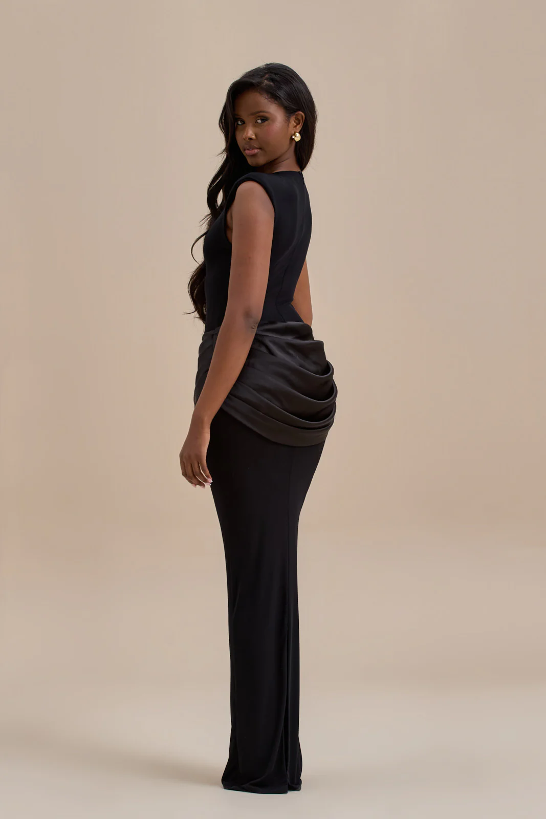 EMAN SLEEVELESS MAXI DRESS WITH SATIN DRAPED WAIST DETAIL | BLACK - Image 6