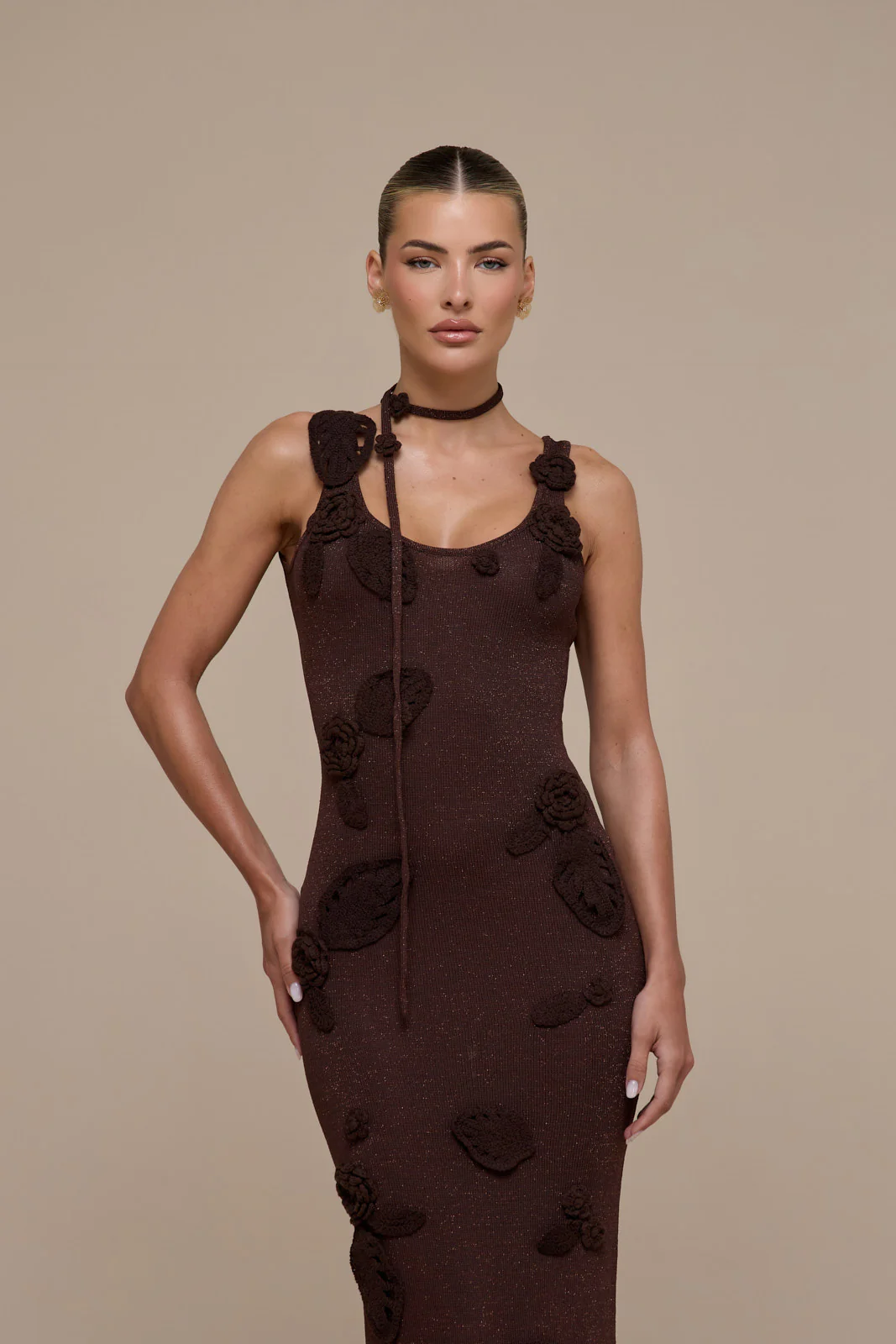 EDEN KNITTED MAXI DRESS WITH FLORAL APPLIQUÉ | CHOCOLATE - Image 7