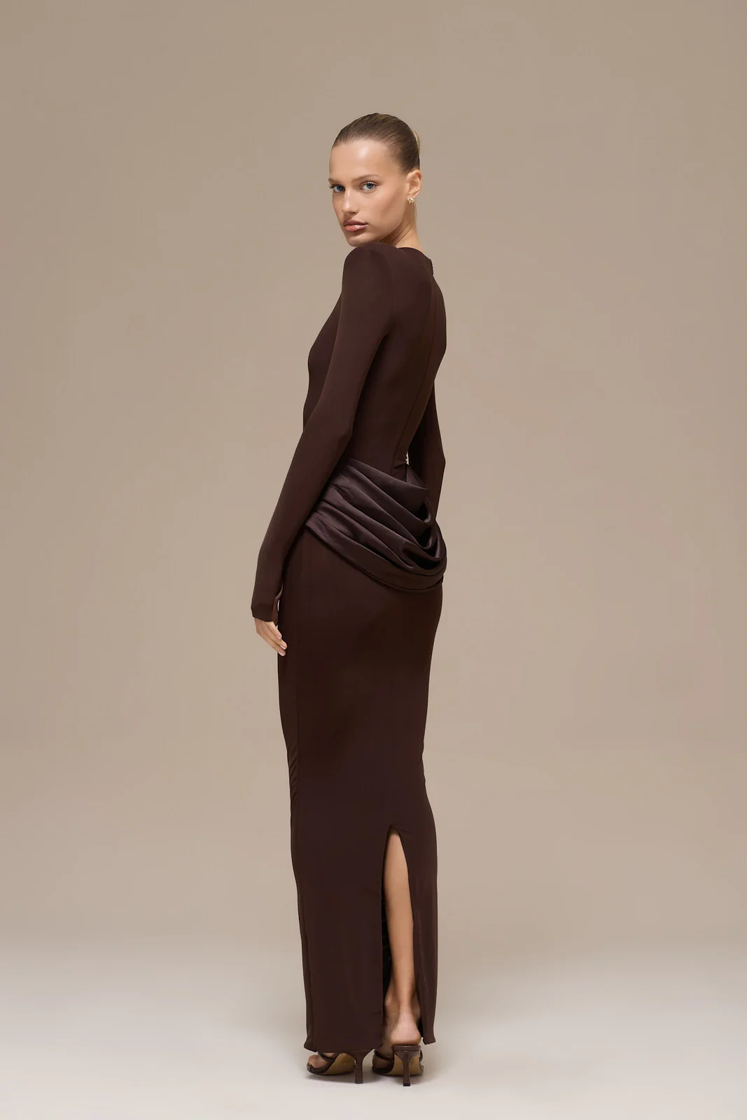 EMAN LONG SLEEVE MAXI DRESS WITH SATIN DRAPED WAIST DETAIL | CHOCOLATE - Image 15