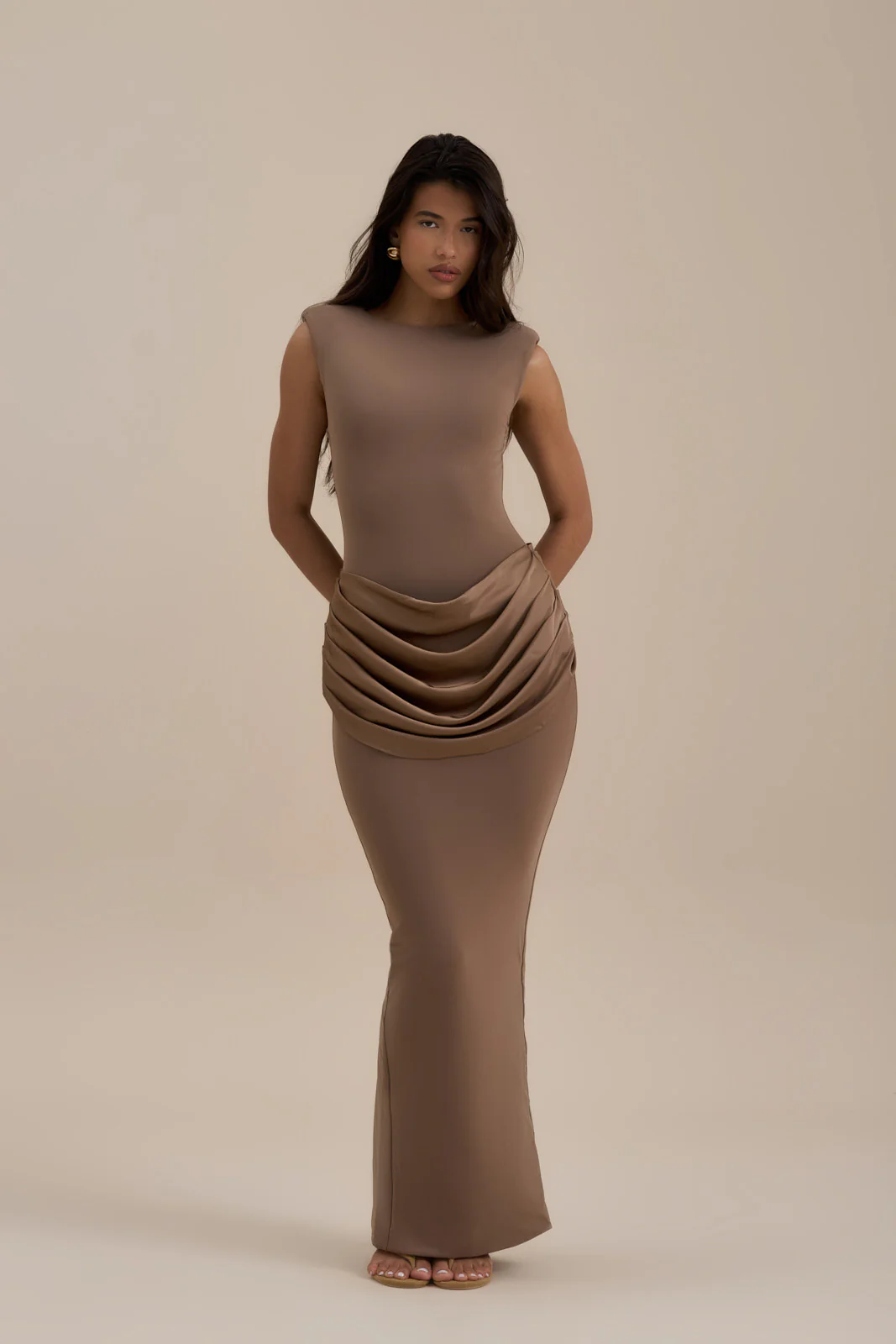 EMAN SLEEVELESS MAXI DRESS WITH SATIN DRAPED WAIST DETAIL | MOCHA MOUSSE - Image 3