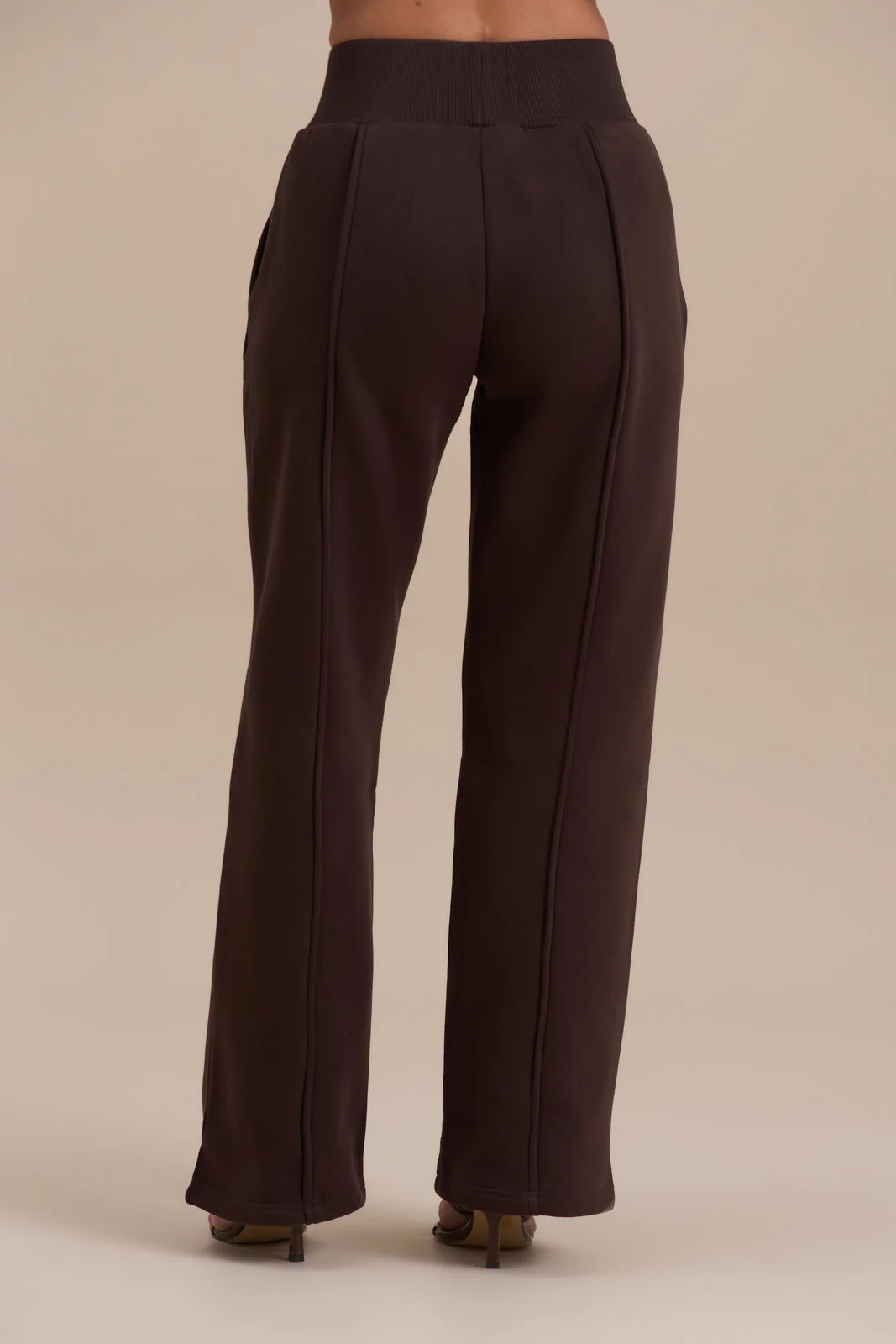 HATTIE TROUSERS | CHOCOLATE - Image 6