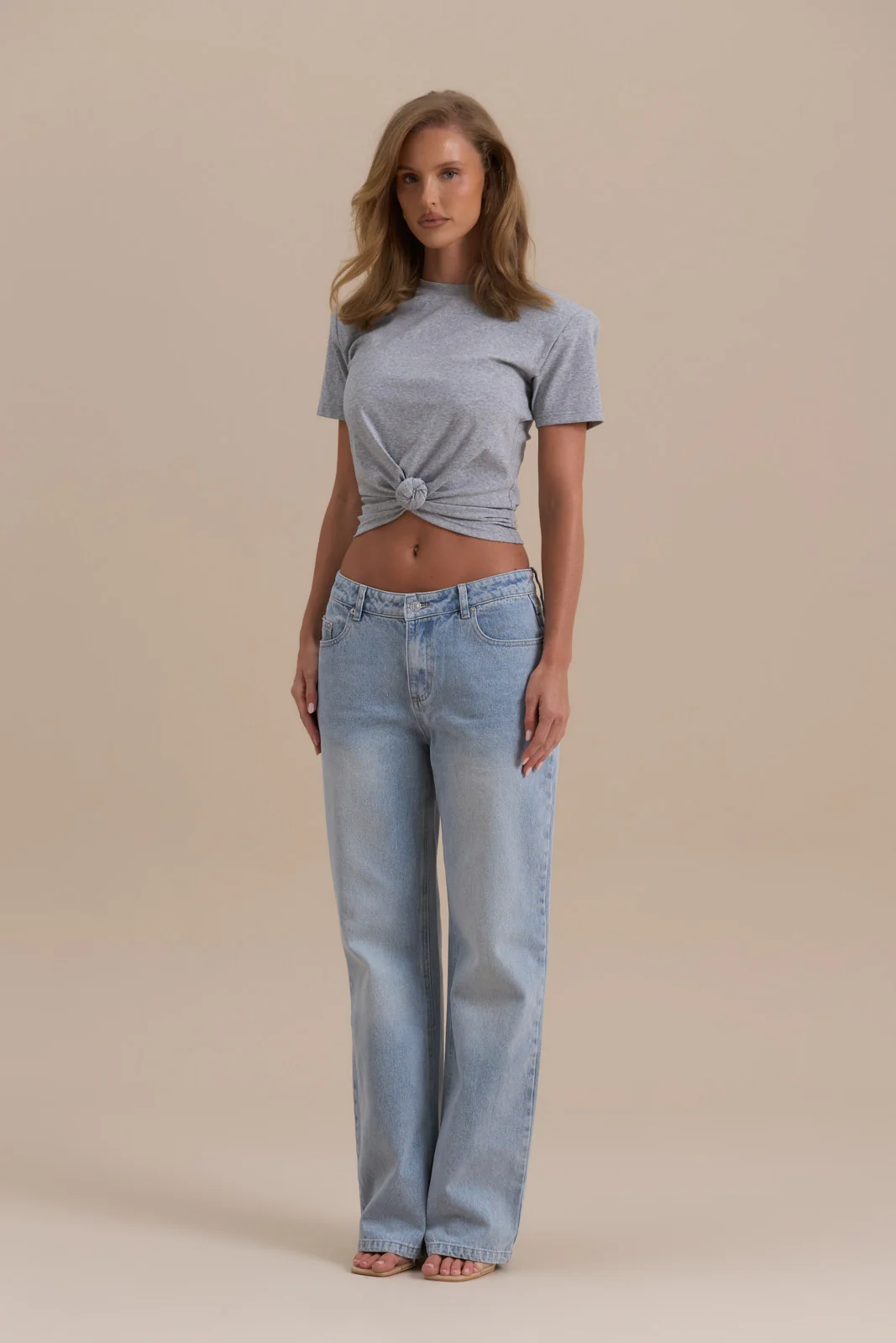 KNOT SO BASIC T-SHIRT | GREY - Image 4