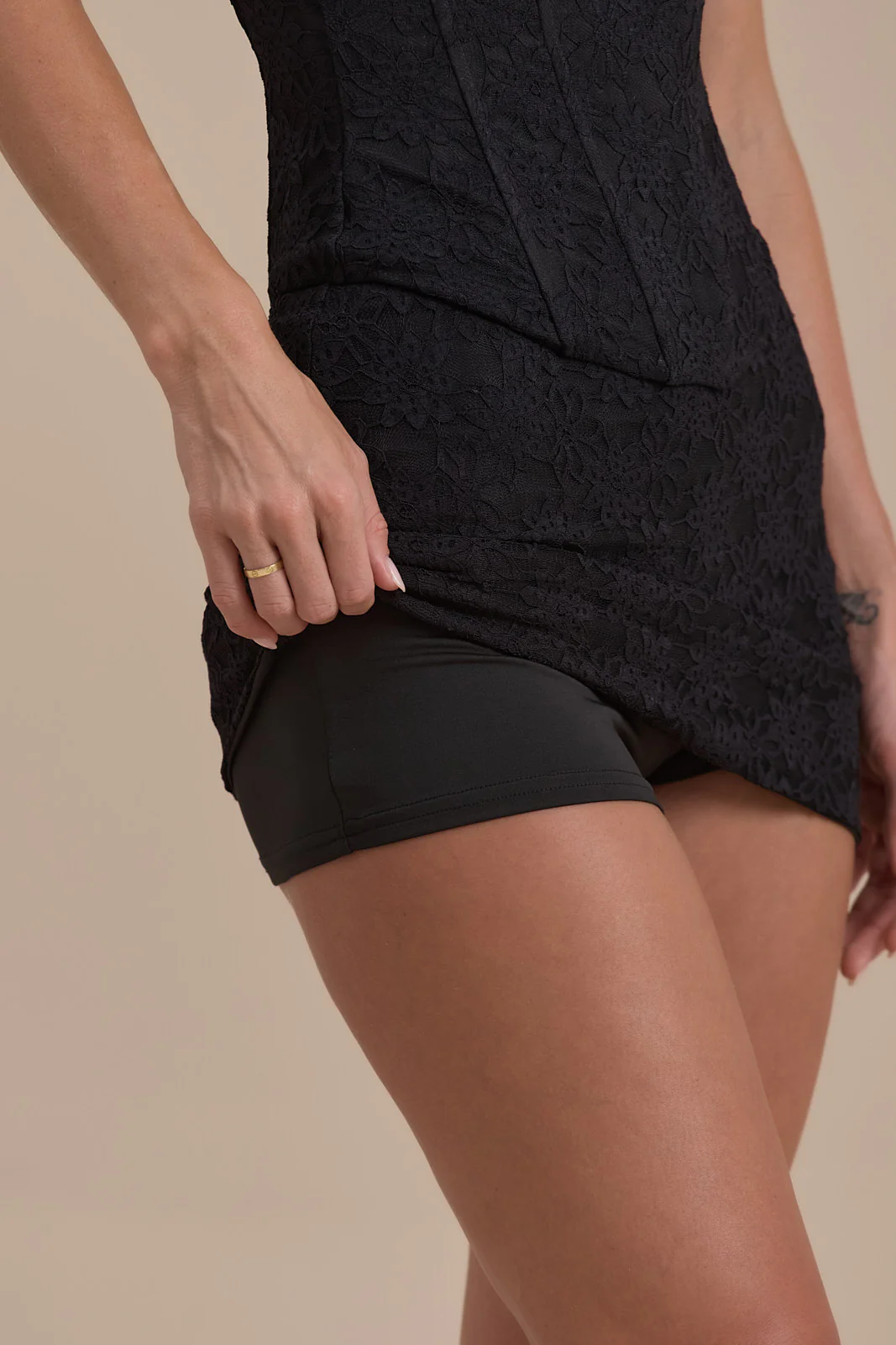 LACIE SKORT | BLACK LACE - SALE - Image 3