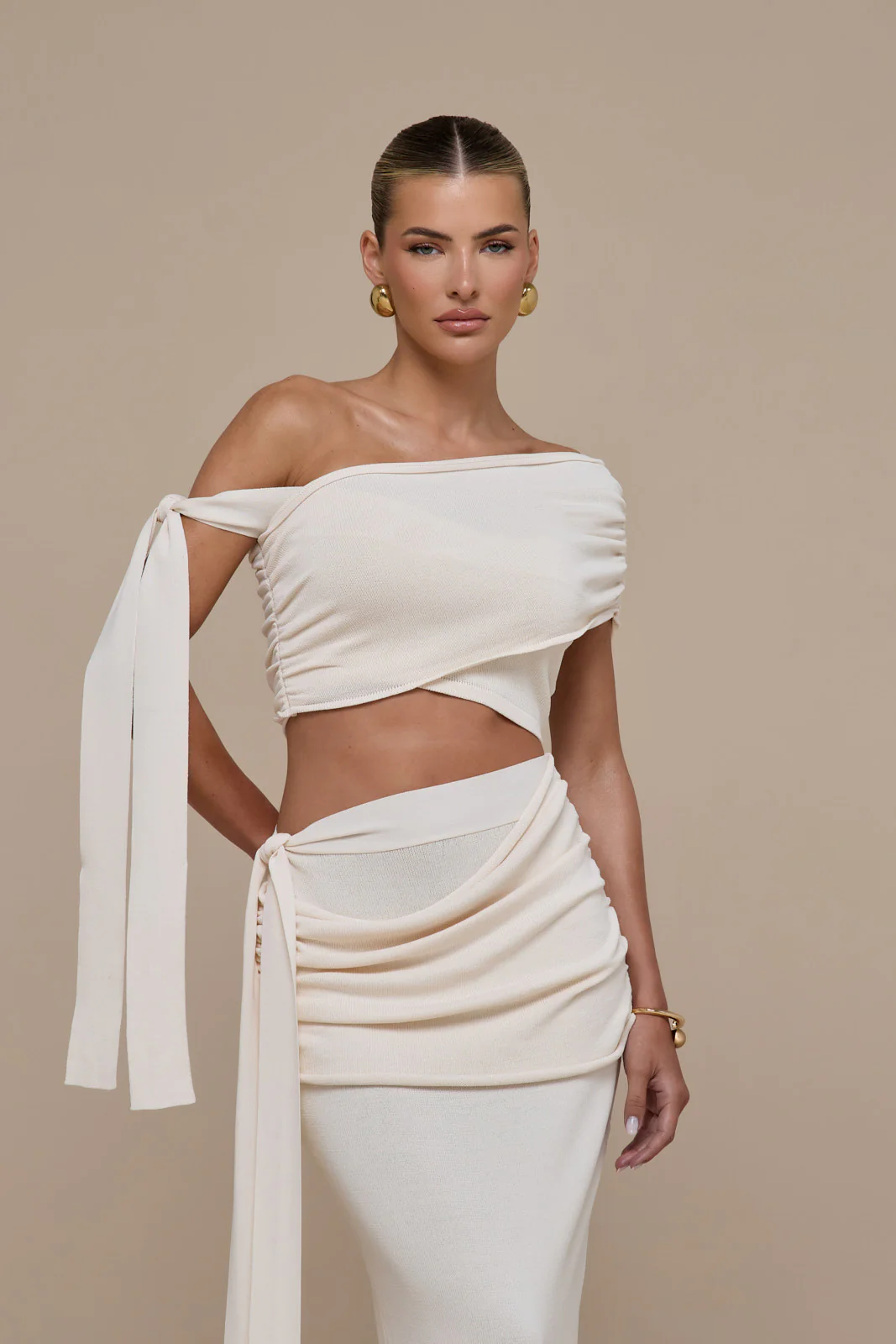 LOIS KNITTED OFF THE SHOULDER TIE DETAIL TOP | VANILLA