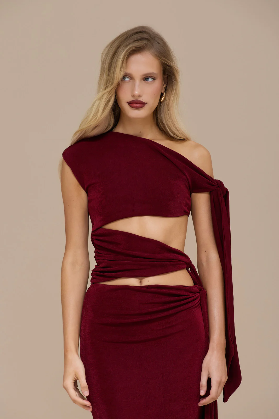 NOA CUT OUT TOP | WINE - Image 7