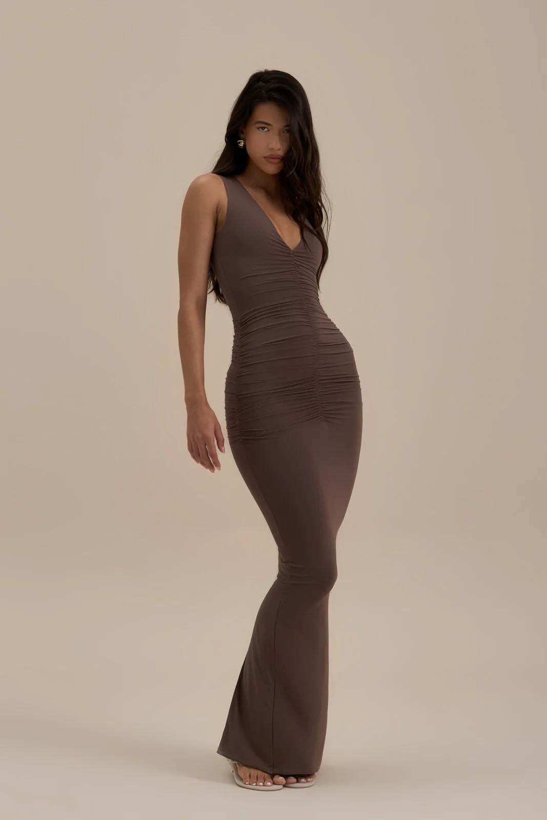 TATE SLEEVELESS MAXI DRESS | MOCHA MOUSSE - Image 5