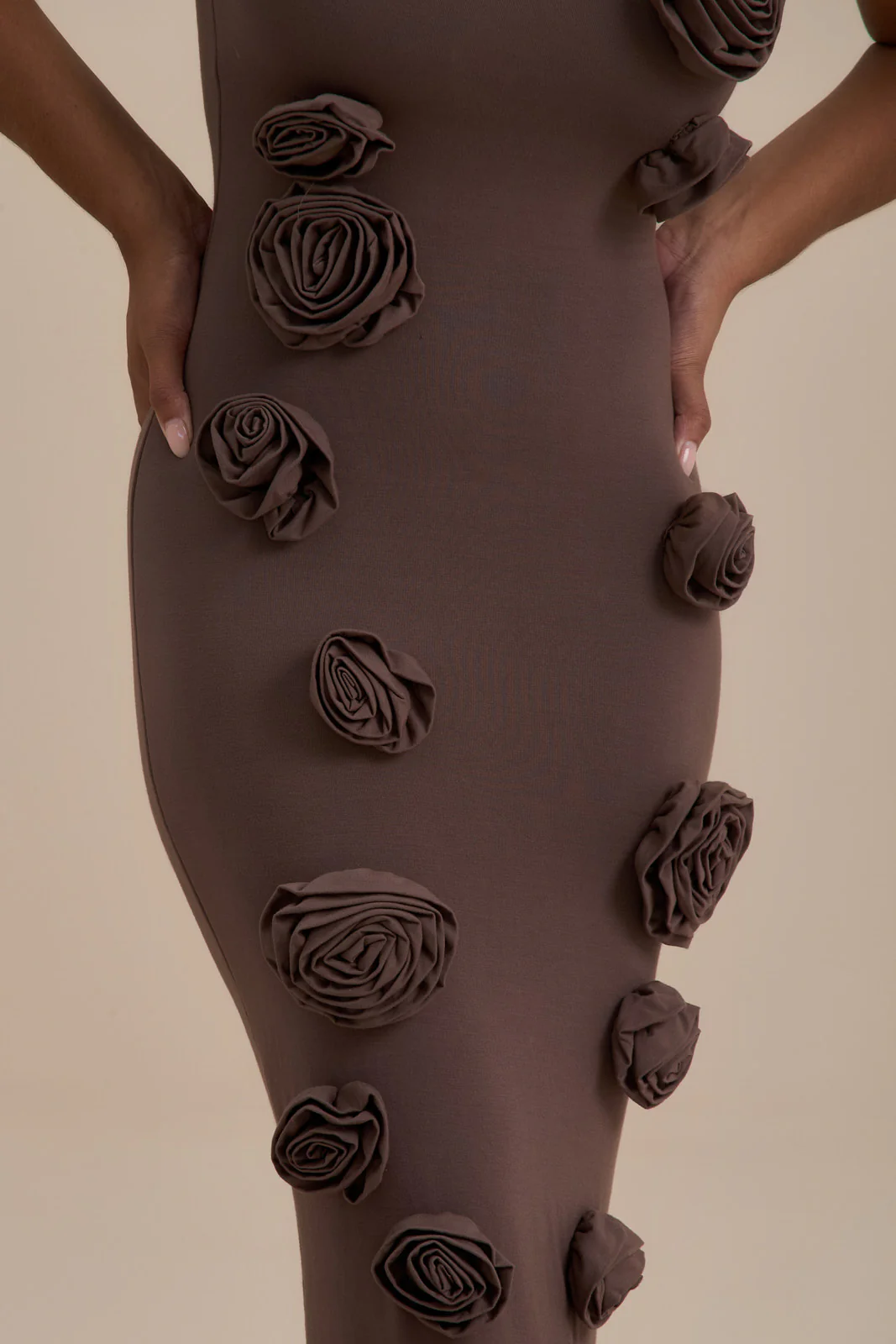 PALMA MAXI DRESS | CHOCOLATE - SALE - Image 3