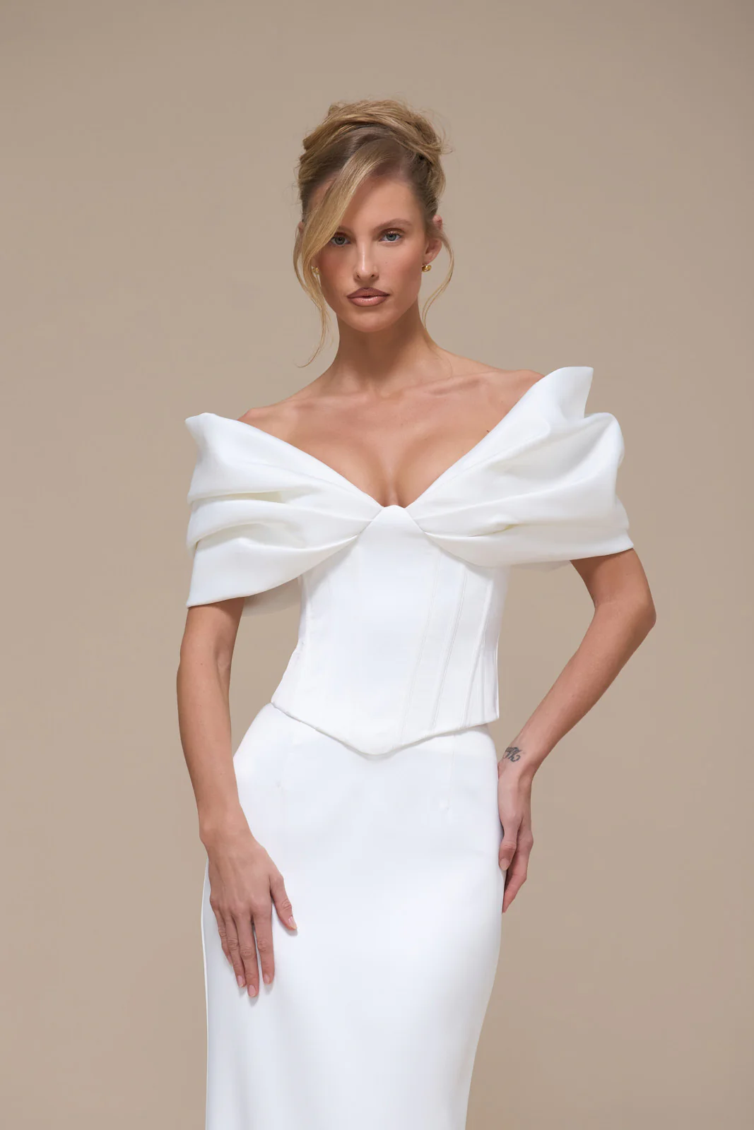 VIVIENNE OFF SHOULDER GATHERED CORSET | IVORY - Image 8