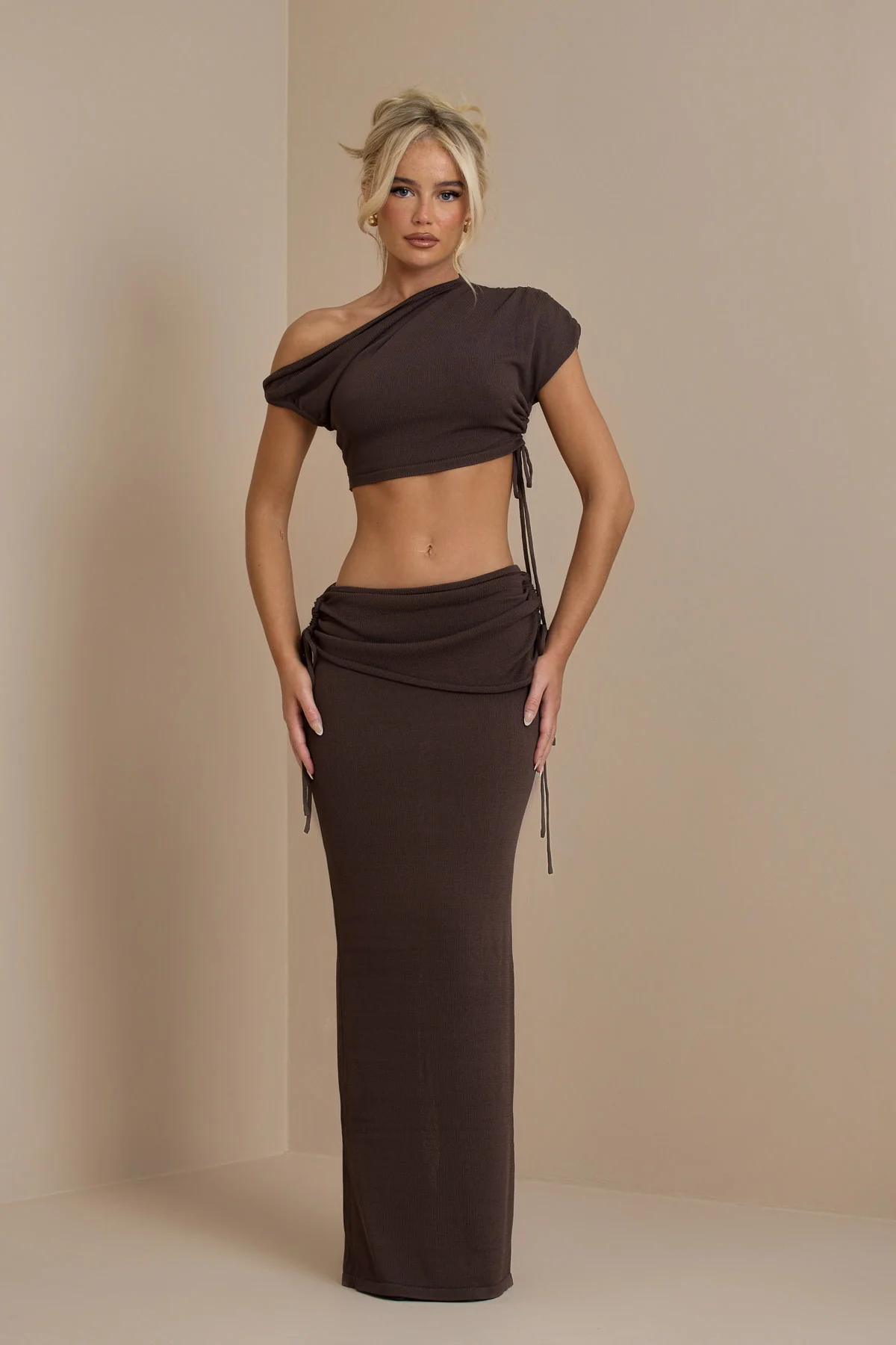 YRIS KNIT CO-ORD | CHOCOLATE - SALE - Image 5